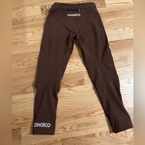 DHaRCO Women’s MTB GRAVITY PANTS, size small, color LOAM - Picture 4 of 5
